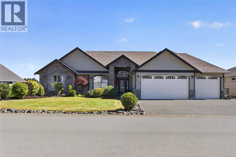 656 Mariner Dr, Campbell River