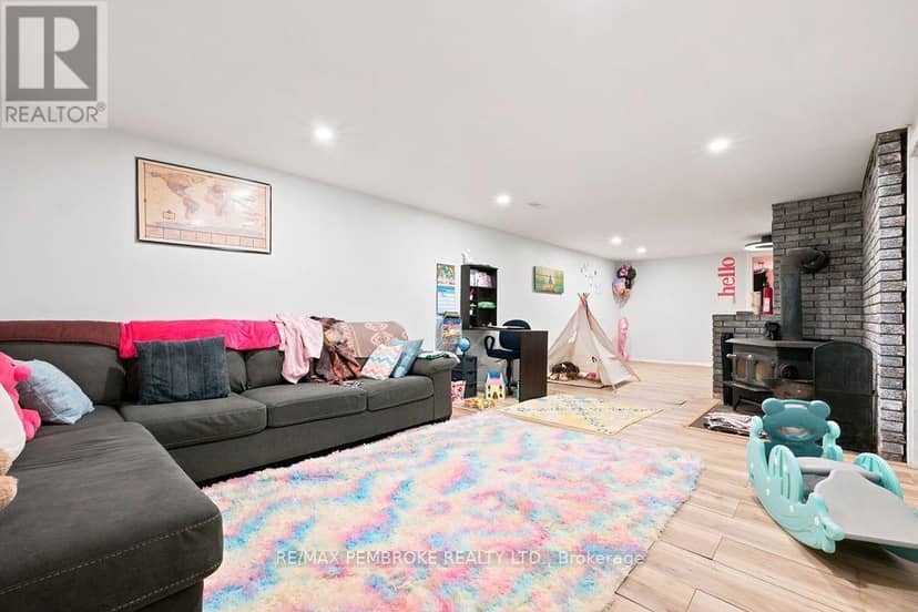 393 Biggs Road — photo 16 of 40