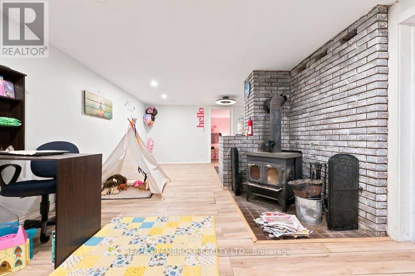 393 Biggs Road — photo 17 of 40