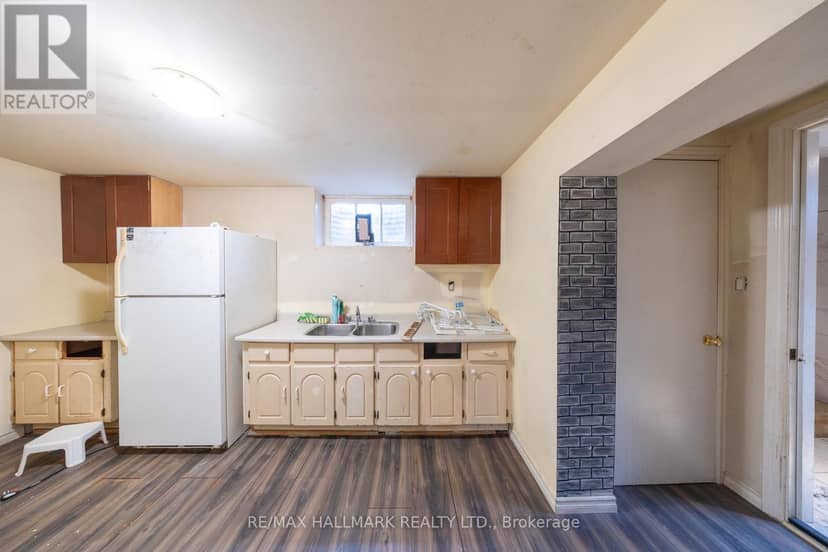 1911 Glenview Road — photo 23 of 25