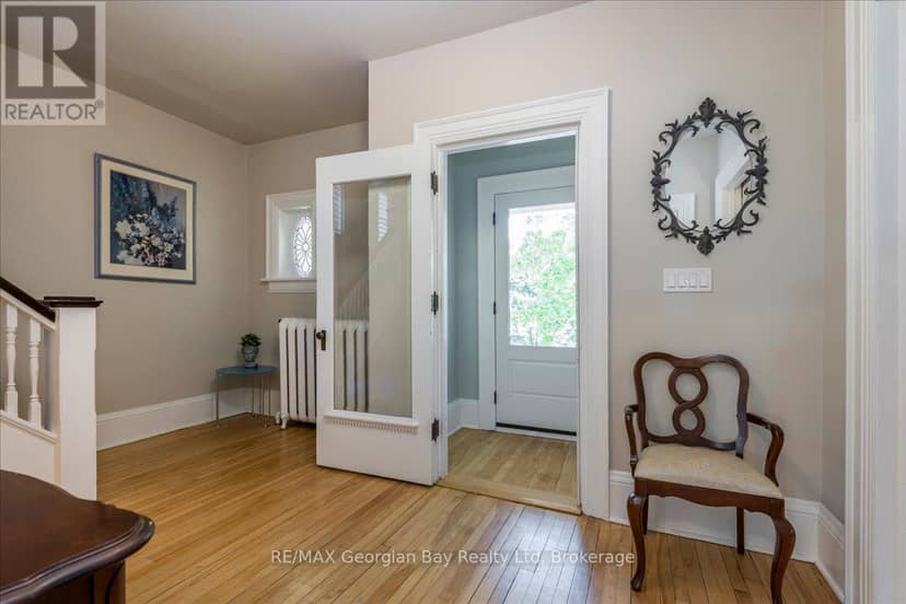 238 Sixth Street — photo 3 of 40