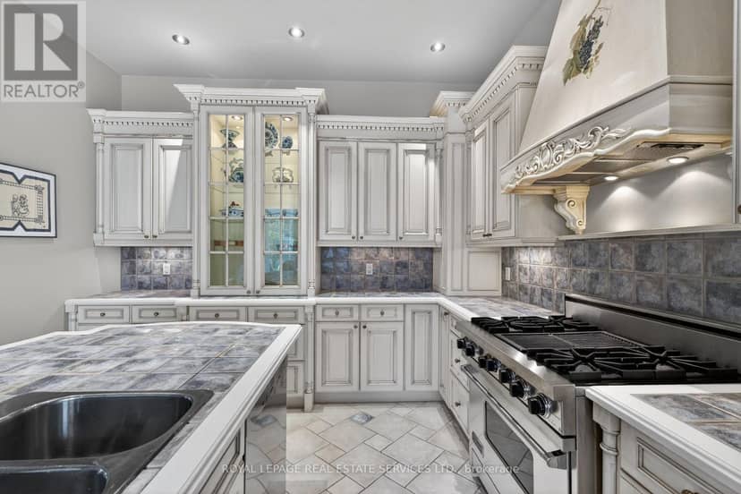 3476 Vinehaven Trail — photo 17 of 40