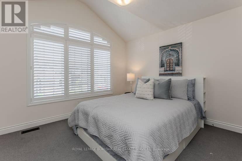 11 Cooley Grove — photo 39 of 40