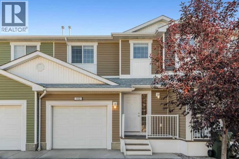 102, 800 Yankee Valley Boulevard SE, Airdrie