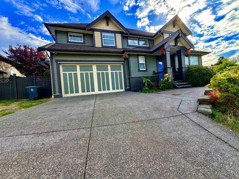 6898 177 STREET, Surrey