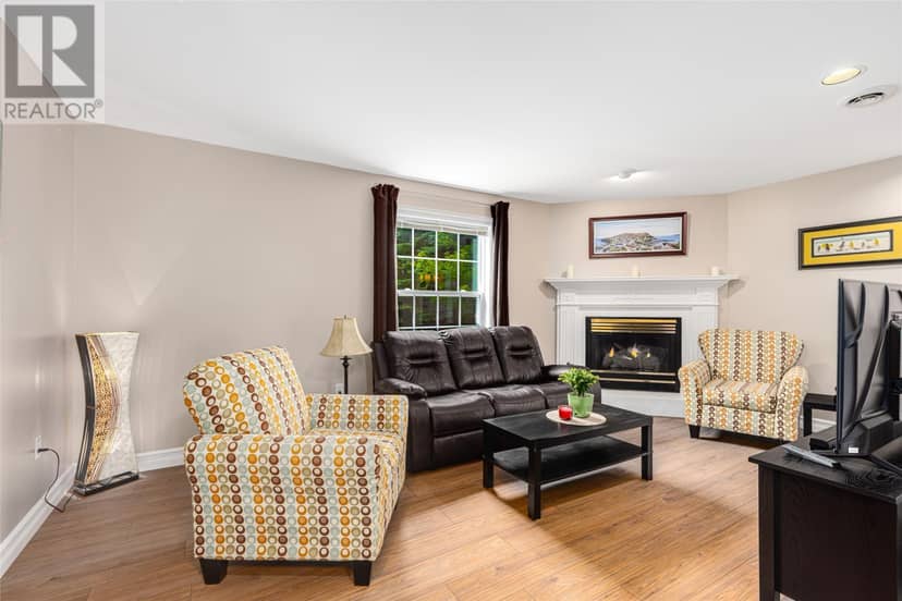 20 Sparrow Drive — photo 15 of 30