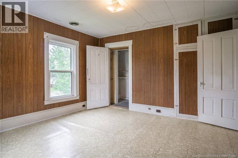29 Churchill Street — photo 10 of 15