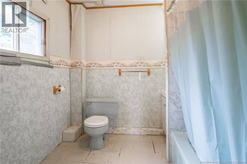 29 Churchill Street — photo 13 of 15