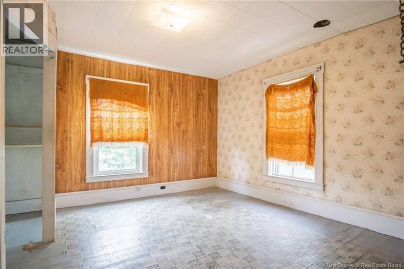 29 Churchill Street — photo 11 of 15