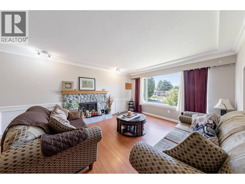 11914 212 STREET, Maple Ridge, photo 4
