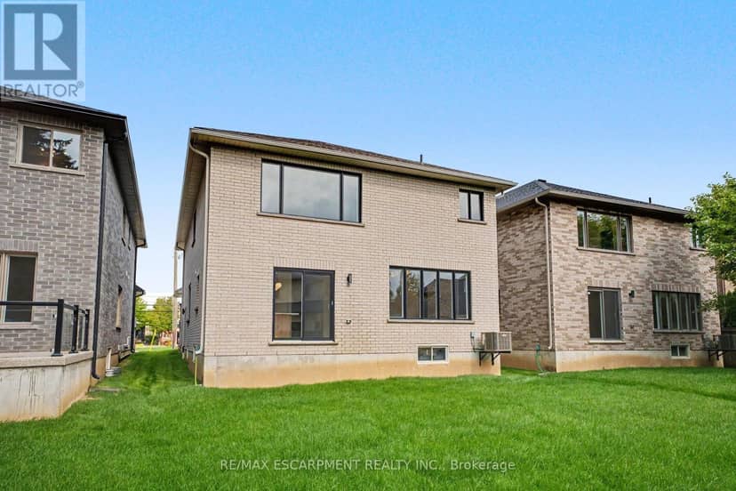 386 Southcote Road — photo 37 of 37