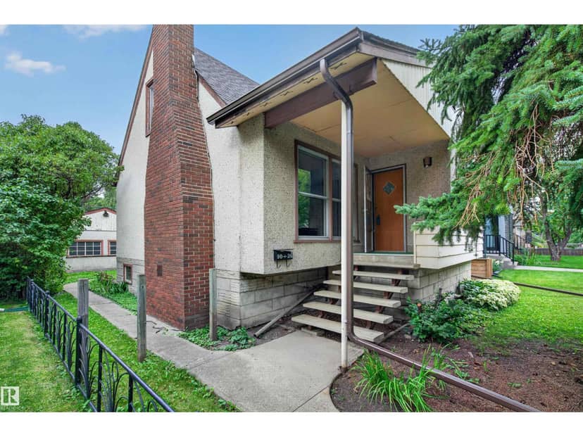 9026 92 ST NW, Edmonton, photo 2