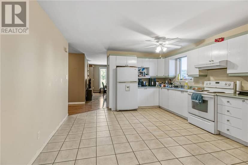 355 Cartier Avenue — photo 20 of 40