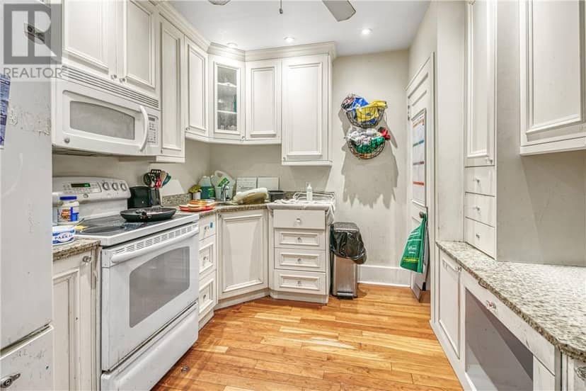 355 Cartier Avenue — photo 6 of 40