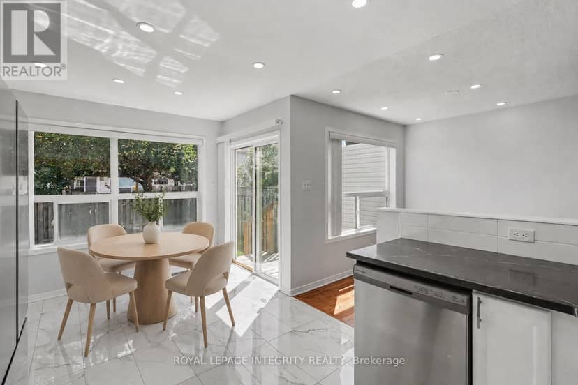 15 Angus Drive — photo 11 of 29