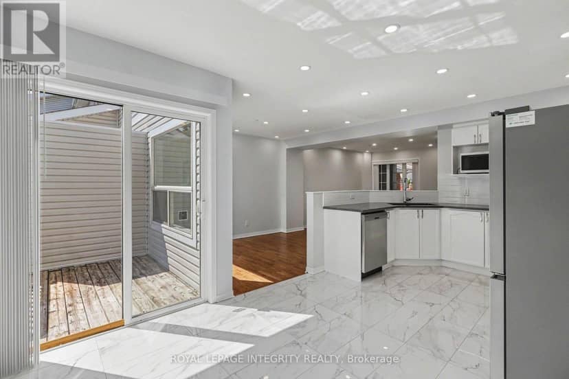 15 Angus Drive — photo 14 of 29