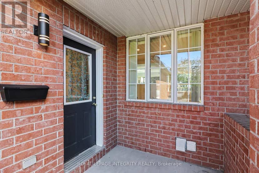 15 Angus Drive — photo 2 of 29