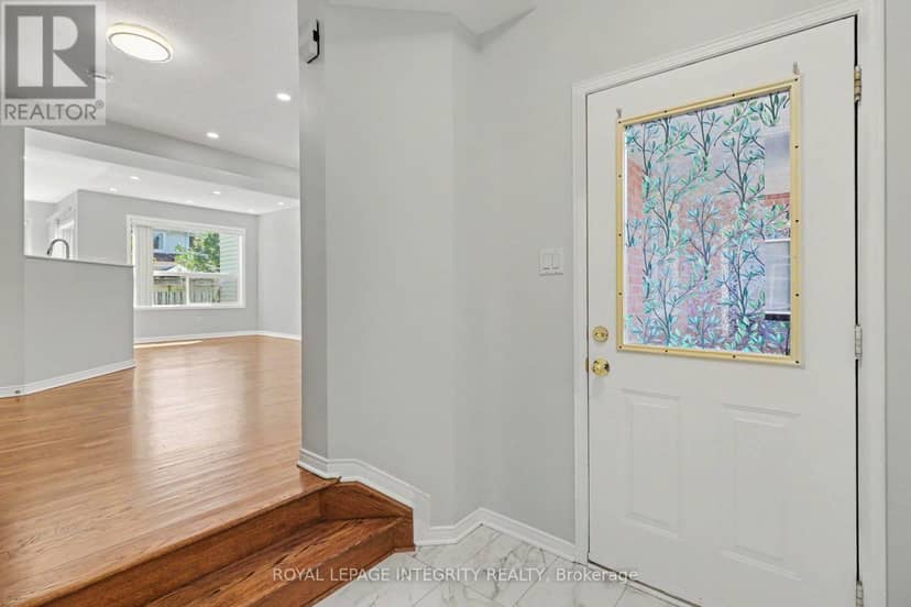 15 Angus Drive — photo 3 of 29