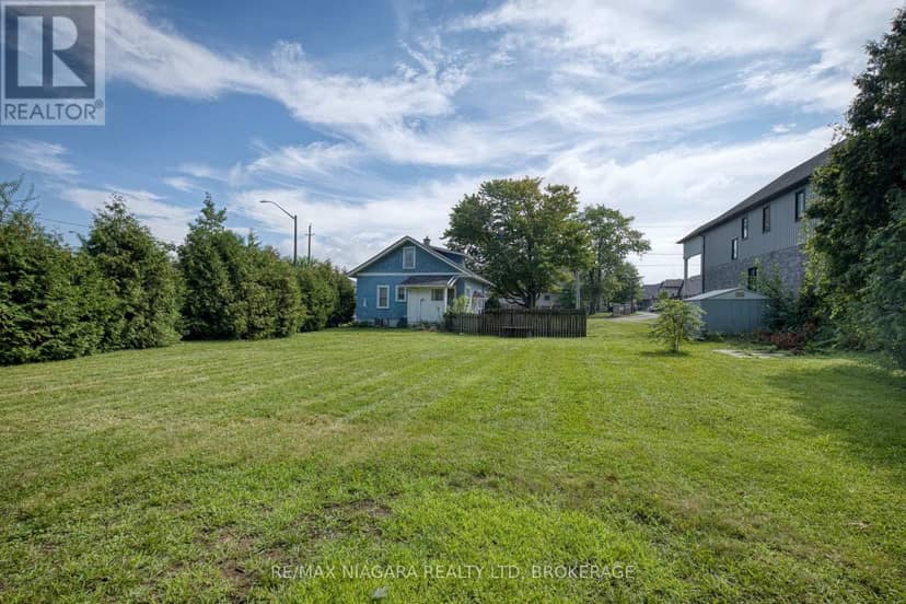 5469 Prince Edward Avenue — photo 13 of 19