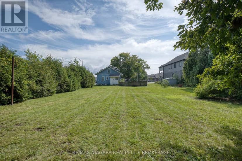 5469 Prince Edward Avenue — photo 14 of 19