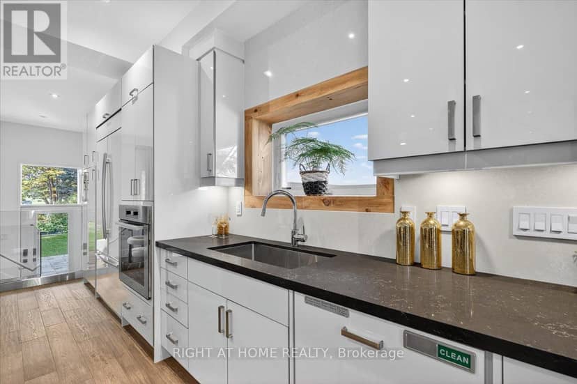 64 Larwood Boulevard — photo 13 of 40