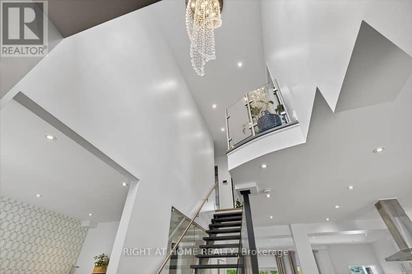 64 Larwood Boulevard, Toronto, photo 8