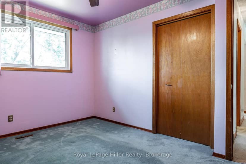 278 Elgin Crescent — photo 27 of 40