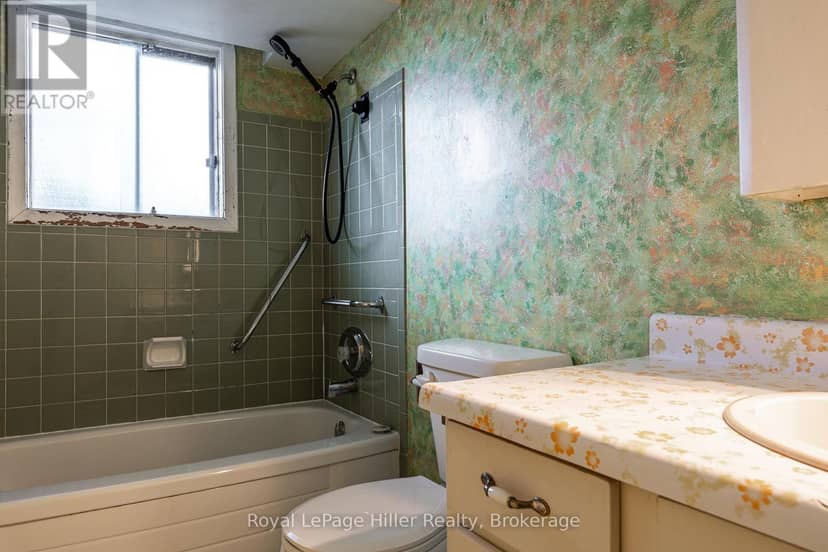 278 Elgin Crescent — photo 37 of 40
