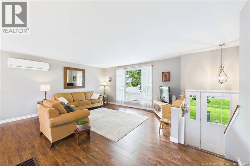 620 Pleasantview Street, Lutes Mountain, photo 3