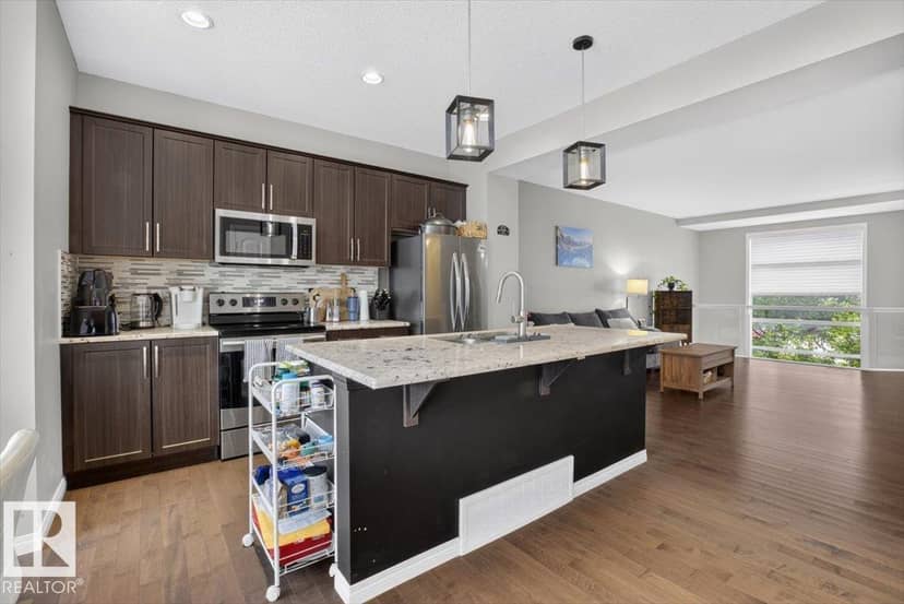 3124 Paisley Rd SW — photo 10 of 40