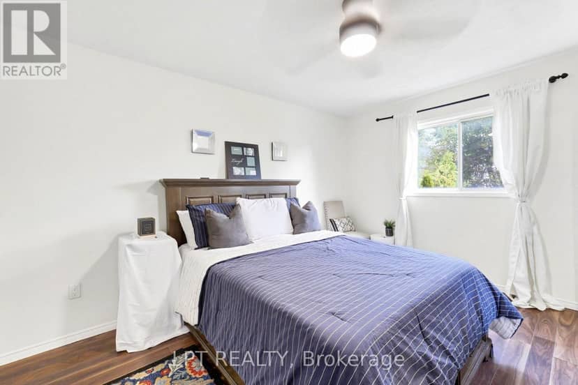 79 Sunrise Crescent — photo 8 of 25