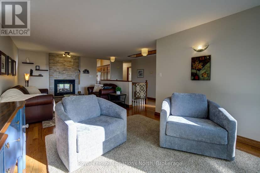 2225 Tiny Beaches Road S — photo 12 of 40
