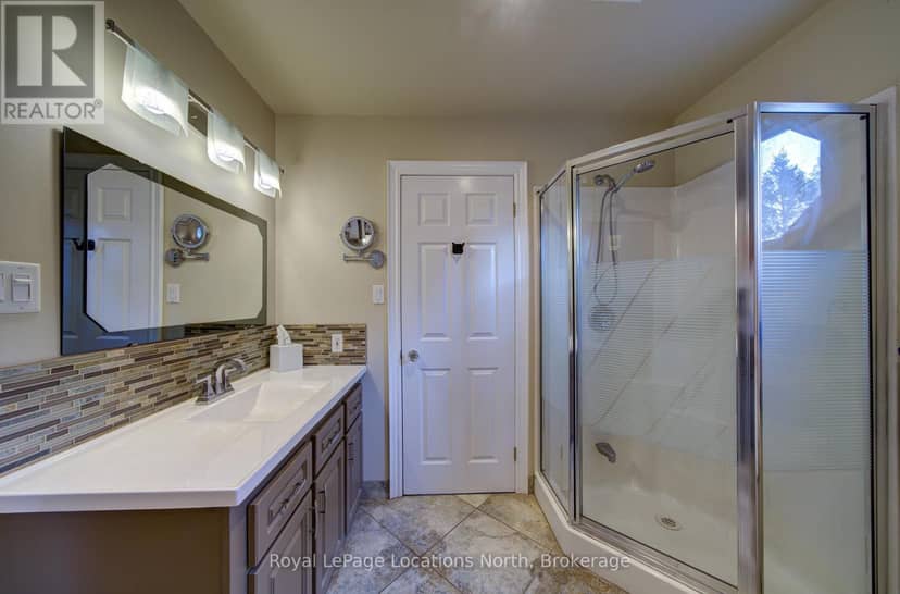 2225 Tiny Beaches Road S — photo 28 of 40