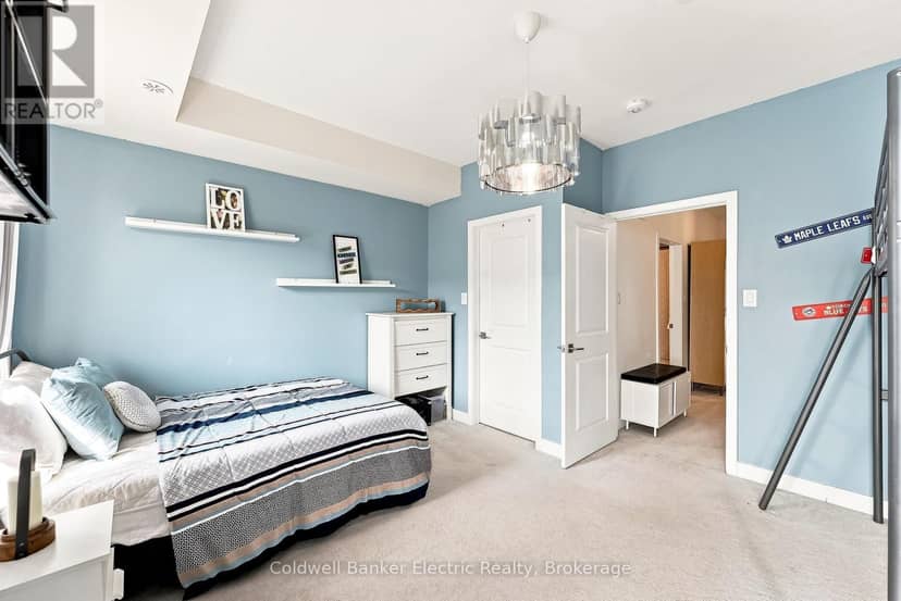 42 William Duncan Road — photo 20 of 40