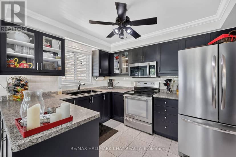 358 Livingstone Street W, Barrie, photo 3