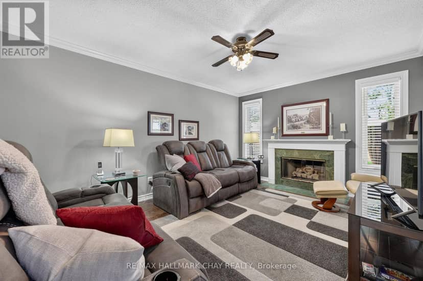 358 Livingstone Street W, Barrie, photo 6