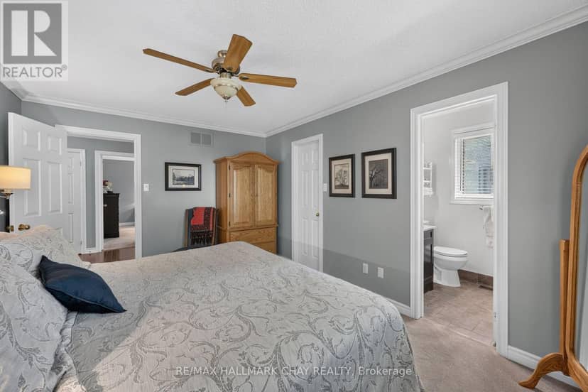 358 Livingstone Street W, Barrie, photo 7