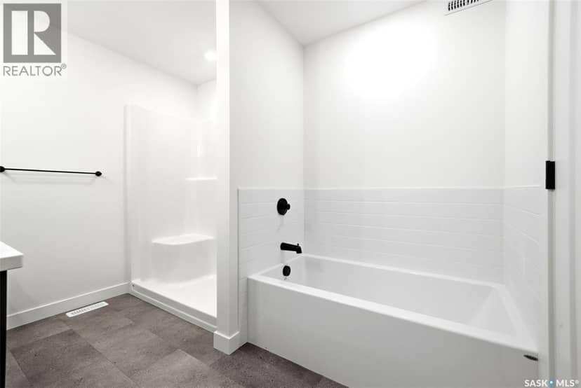 3023 Regina AVENUE — photo 30 of 40