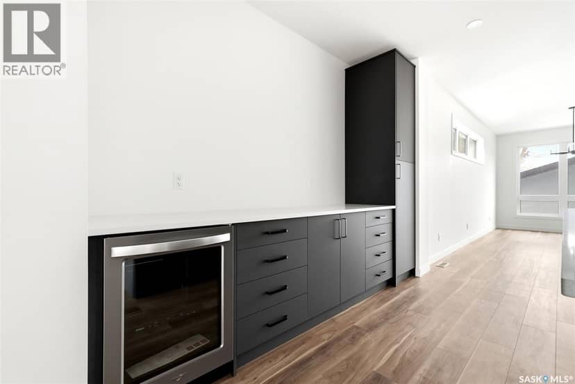 3023 Regina AVENUE — photo 13 of 40