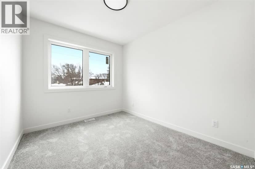 3023 Regina AVENUE — photo 38 of 40