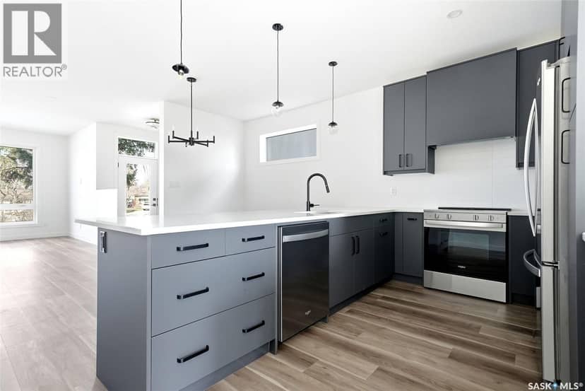 3917 Qu'appelle DRIVE — photo 12 of 40