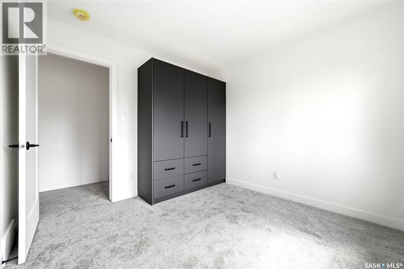 3919 Qu'appelle DRIVE — photo 33 of 40