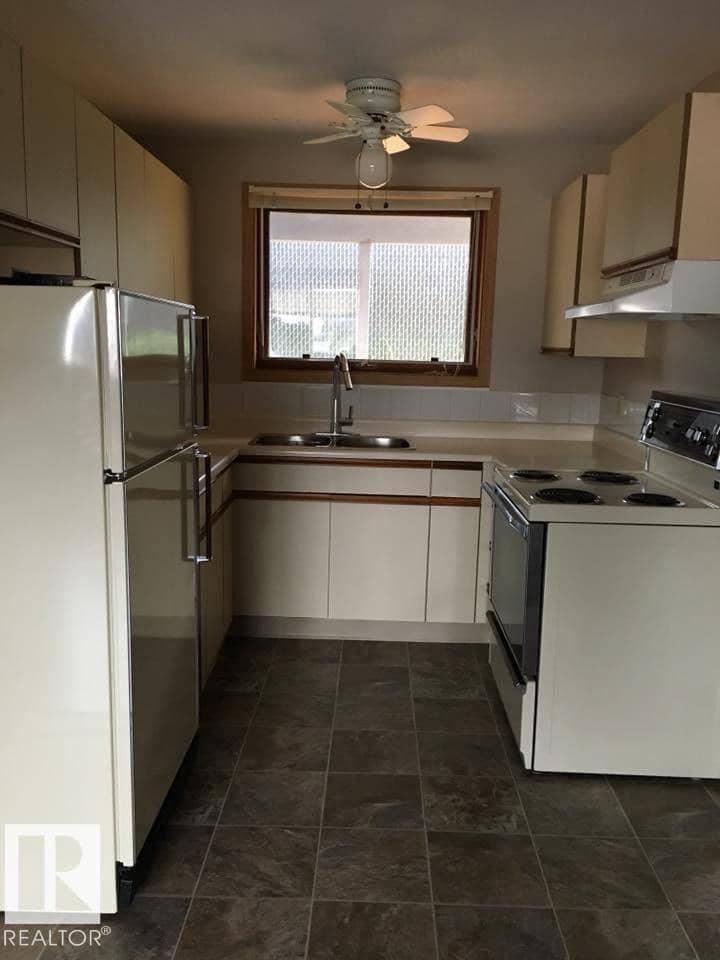 4805 47 ST — photo 21 of 22