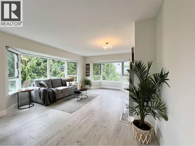 201 501 COCHRANE AVENUE, Coquitlam, photo 3