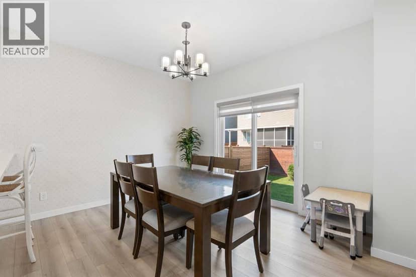 1429 Chinook Gate Glen SW — photo 18 of 40