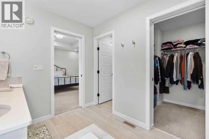 1429 Chinook Gate Glen SW — photo 26 of 40