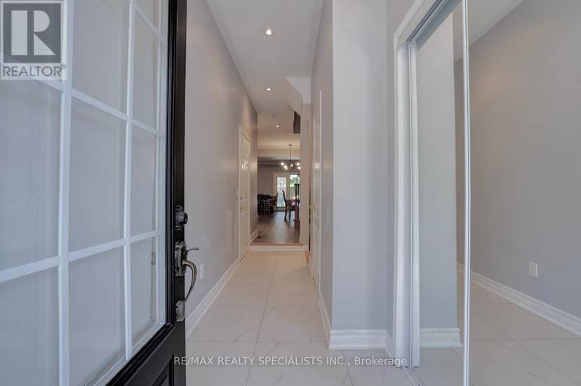 8 - 2401 Fifth Line W, Mississauga, photo 4