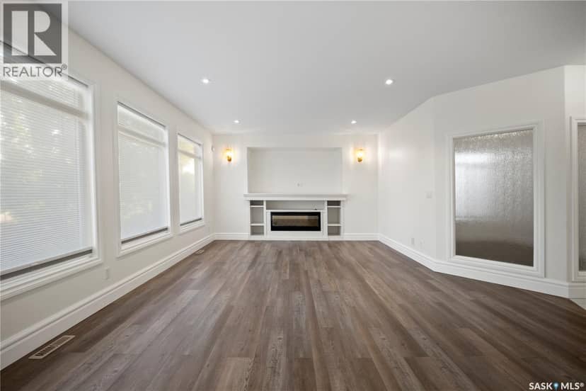 4622 Malcolm DRIVE — photo 20 of 40