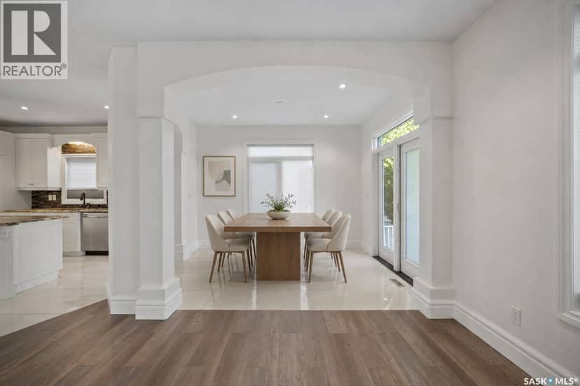 4622 Malcolm DRIVE — photo 22 of 40