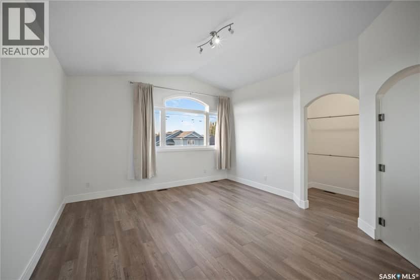 4622 Malcolm DRIVE — photo 33 of 40